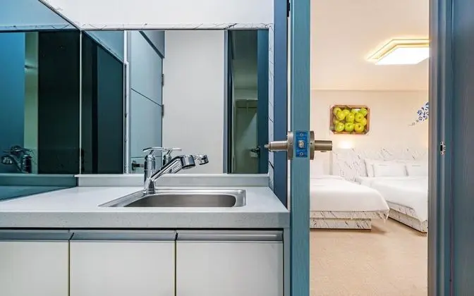 Oda (Deluxe (Double Single Ondol/Two Room))