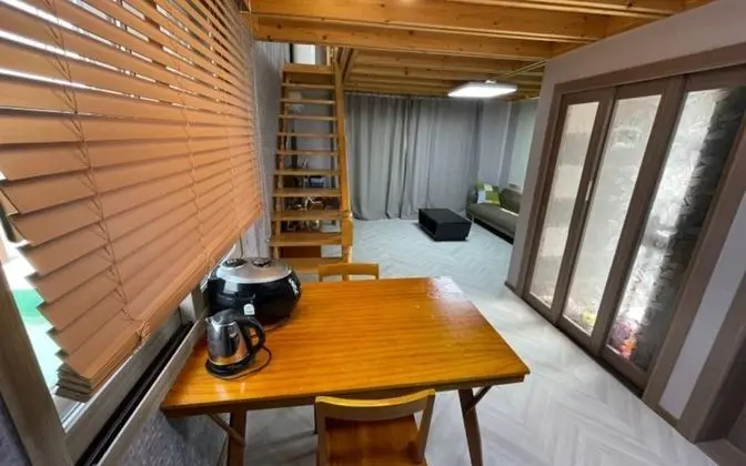 Oda (Separate house)