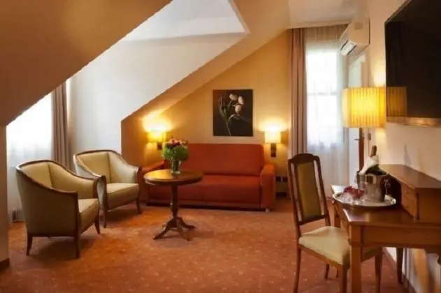 Classic Süit, 1 Yatak Odası, Balkon, Park Manzaralı