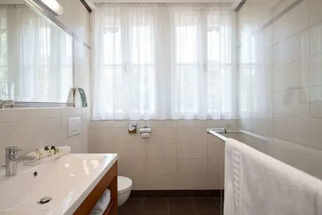 Superior Tek Büyük Yataklı Oda, 1 Yatak Odası, Dağ Manzaralı, Kule