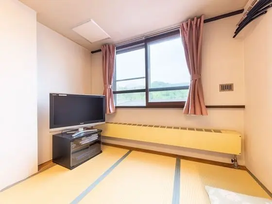İki Ayrı Yataklı Oda, Sigara İçilmez, Ortak Banyo (with Toilet, FREE Wi-Fi)