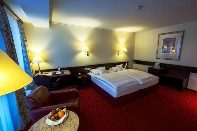 Comfort Tek Büyük veya İki Ayrı Yataklı Oda