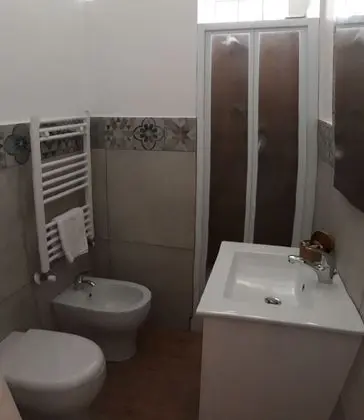 Tek Büyük Yataklı Oda, 1 Büyük (Queen) Boy Yatak, Banyolu/Duşlu