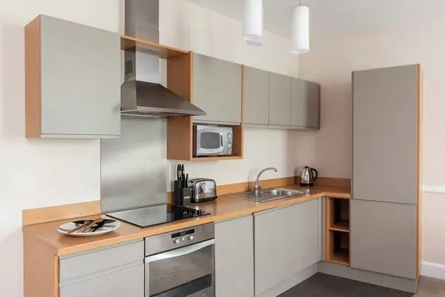 One Bedroom Apartment Plus