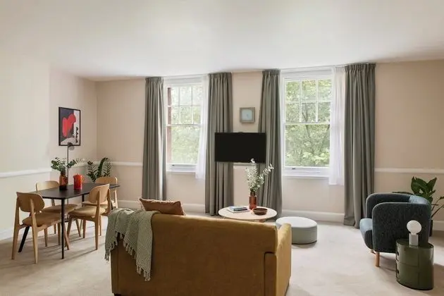 One Bedroom Apartment Plus