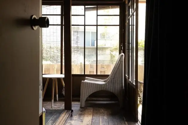 Basic Tek Büyük veya İki Ayrı Yataklı Oda, Ortak Banyo