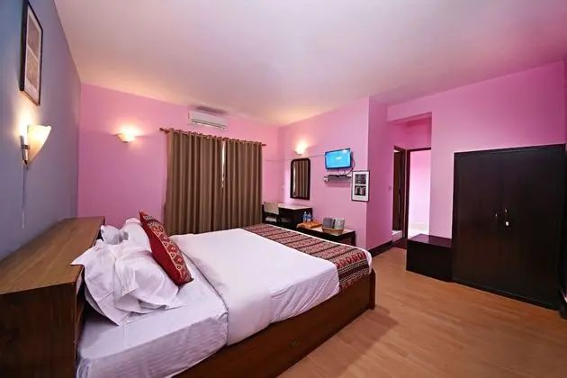 Deluxe Tek Büyük veya İki Ayrı Yataklı Oda