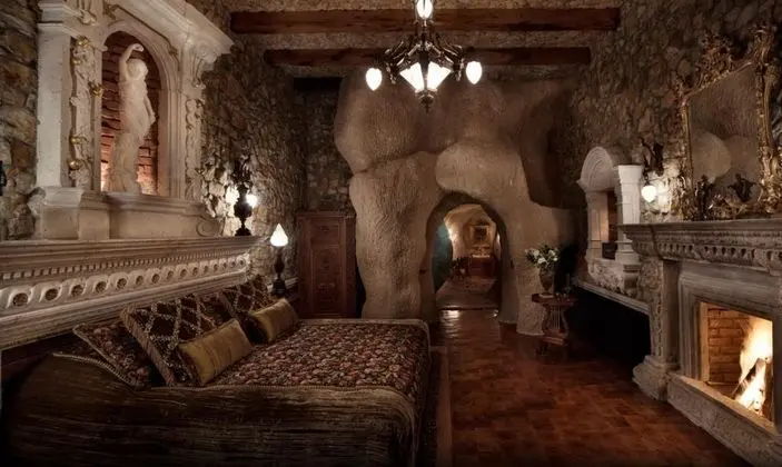 Signature Suite
