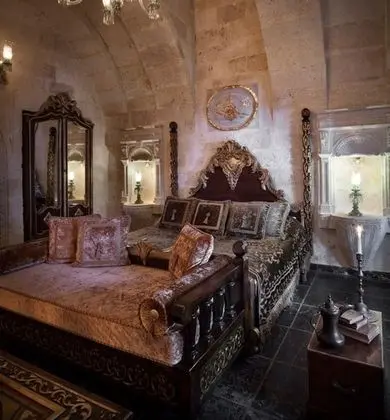 Signature Suite