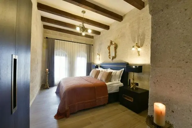 Signature Suite