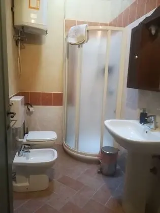 İki Ayrı Yataklı Oda, 2 Tek Kişilik Yatak, Ortak Banyo (Papavero)