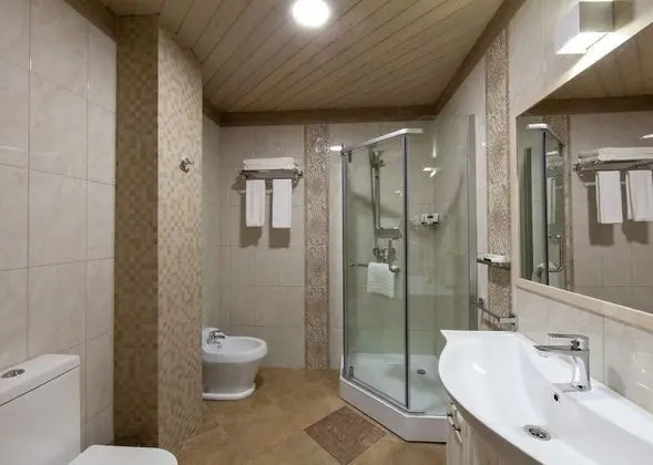 Luxury Oda