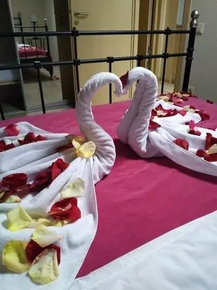 Standard Tek Büyük Yataklı Oda