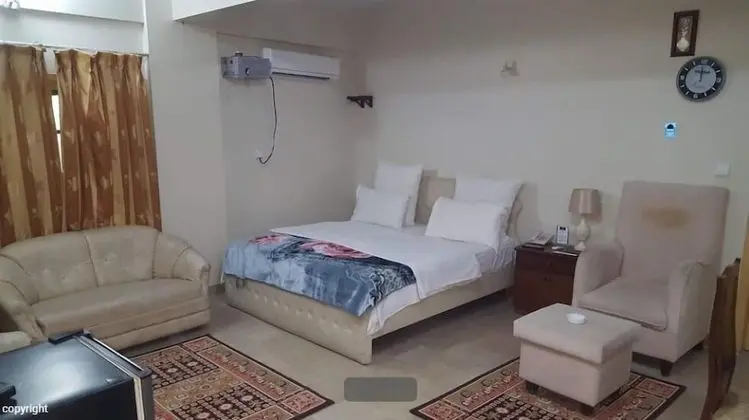 Deluxe Tek Büyük Yataklı Oda