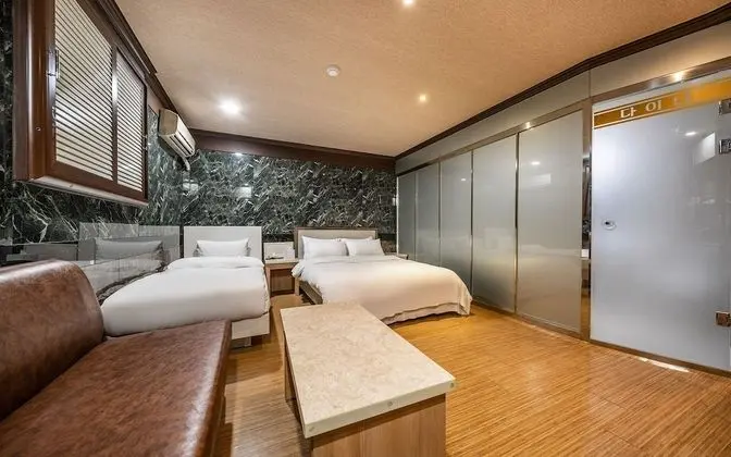 Oda (Twin room)