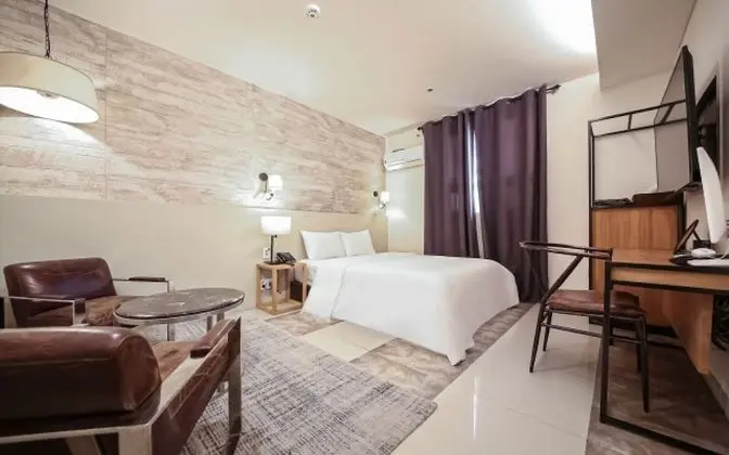 Oda (Walking Deal - Special Room (Netflix )