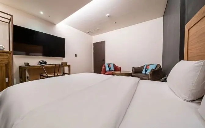 Oda (Walking Deal - Special Room (Netflix )