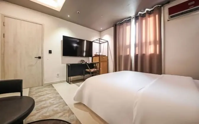 Oda (Walking Deal - Standard Room (Netflix)