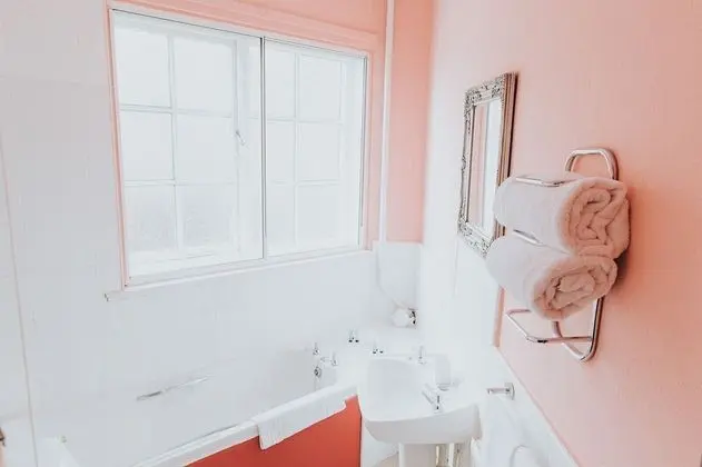 Tek Büyük Yataklı Oda, Özel Banyo (Separate Bathroom)