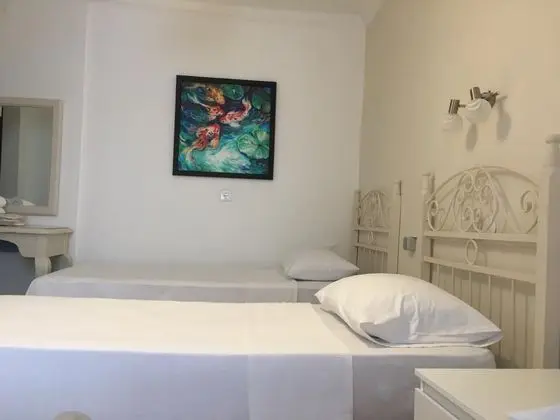 Aile Odası, Bahçe Manzaralı