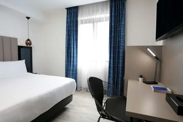 Standard Oda, 1 Çift Kişilik Yatak, Engellilere Uygun, Sigara İçilmez (Walk-in Shower)
