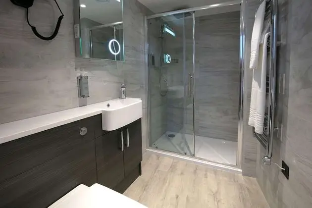 Standard Oda, 1 Çift Kişilik Yatak, Sigara İçilmez (Shower Only)