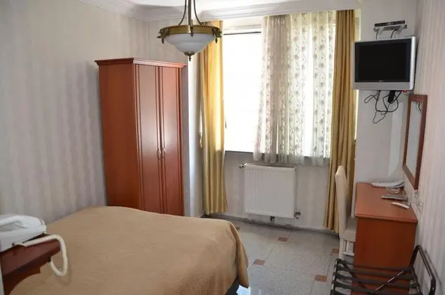 Çift Kişilik, Şehir Manzaralı, 2. Kat