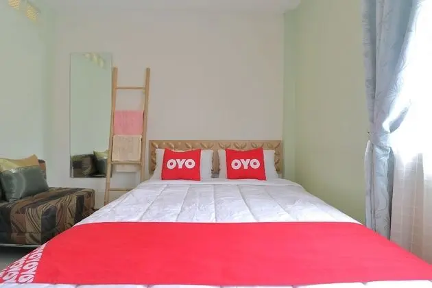 Premium Tek Büyük Yataklı Oda