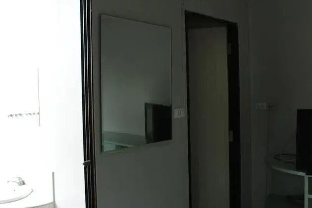 Standard Fan Room