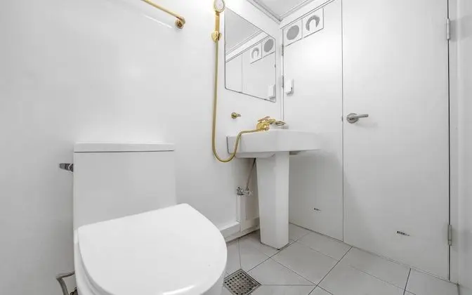 Oda (Premium folding door caravan)