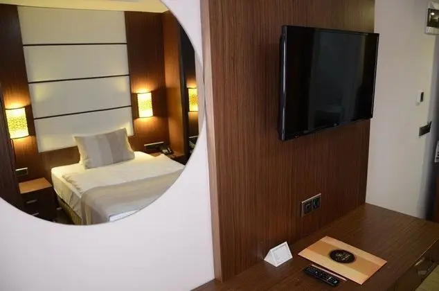 Standart Oda, Şehir Manzaralı