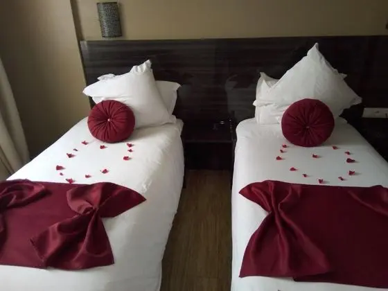 Tek Büyük veya İki Ayrı Yataklı Oda