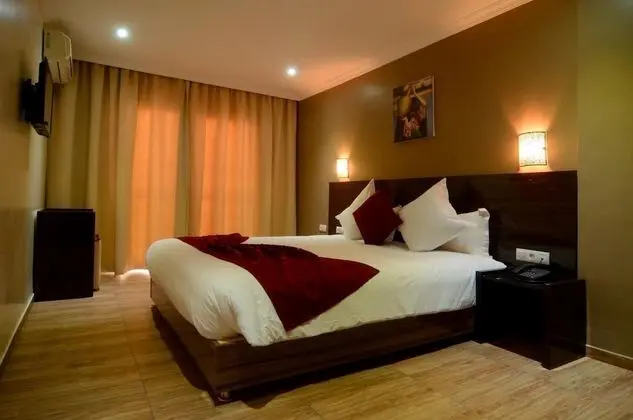 Tek Büyük veya İki Ayrı Yataklı Oda