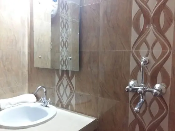 Deluxe Tek Büyük veya İki Ayrı Yataklı Oda, 1 Çift Kişilik Yatak, Sigara İçilebilir, Şehir Manzaralı