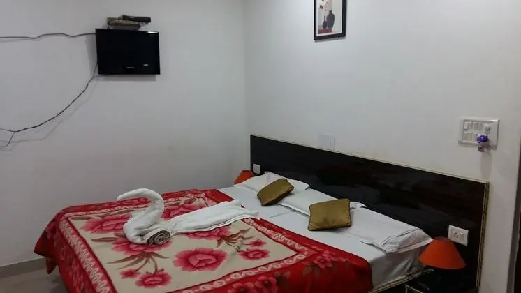 Standard Tek Büyük Yataklı Oda, 1 Büyük (Queen) Boy Yatak, Sigara İçilebilir, Şehir Manzaralı