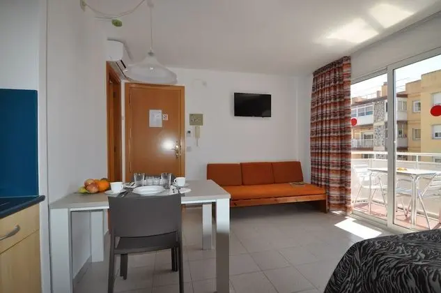Basic Üç Kişilik Oda, Şehir Manzaralı