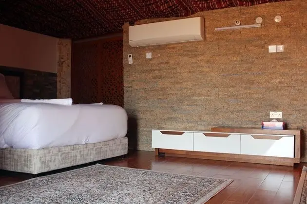 Tek Büyük veya İki Ayrı Yataklı Oda, Sigara İçilmez