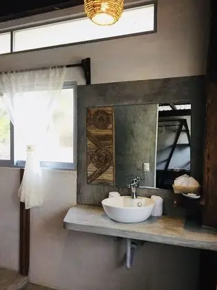 Basic Oda, 1 En Büyük (King) Boy Yatak, Özel Banyo, Kısmi Deniz Manzarası
