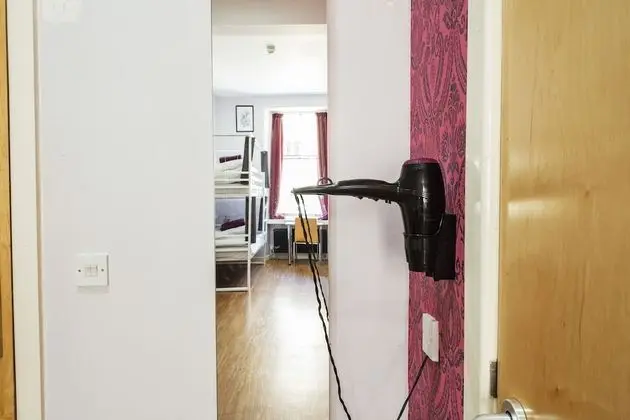 Ortak Ranzalı Oda (6 people)