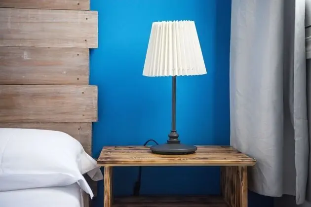 İki Ayrı Yataklı Oda, Ortak Banyo