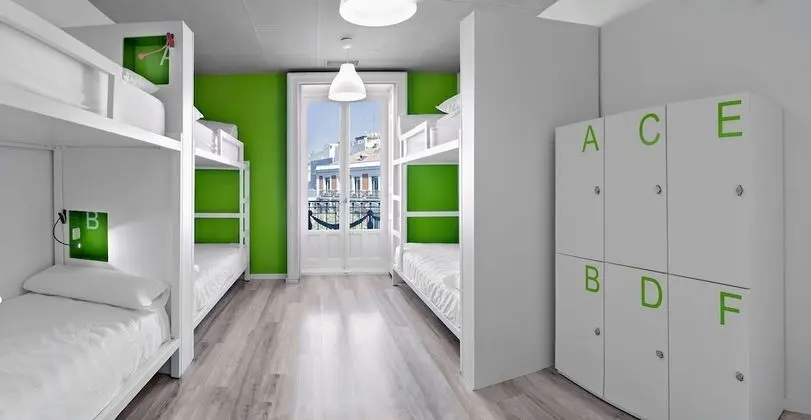 Ortak Ranzalı Oda, 1 Tek Kişilik Yatak, Ortak Banyo (in a 6-bed dormitory)
