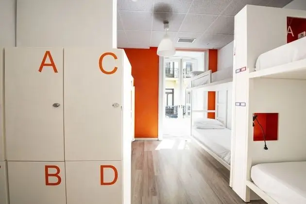 Ortak Ranzalı Oda, 1 Tek Kişilik Yatak, Ortak Banyo (in a 6-bed dormitory)