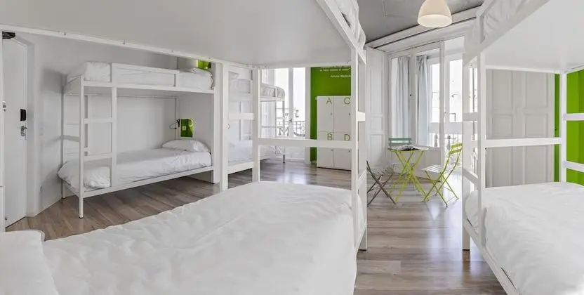Ortak Ranzalı Oda, Karma Ranzalı Oda (in a 8-bed dormitory )