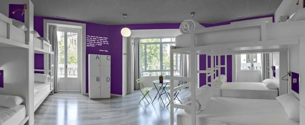 Ortak Ranzalı Oda, Karma Ranzalı Oda (in a 8-bed dormitory )