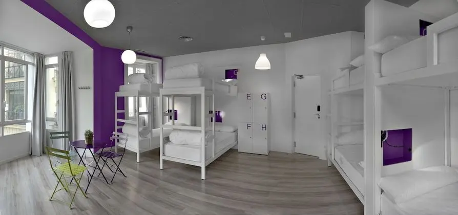 Ortak Ranzalı Oda, Karma Ranzalı Oda (in a 8-bed dormitory )