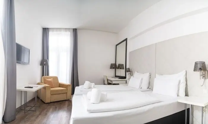 Superior Double Room Ensuite with Terrace