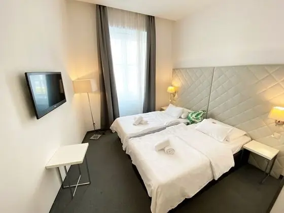 Twin Room Ensuite