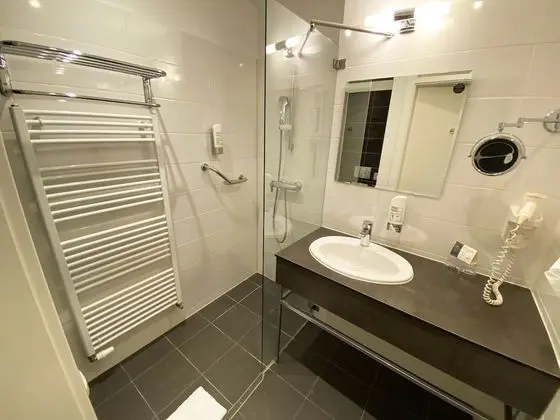 Twin Room Ensuite