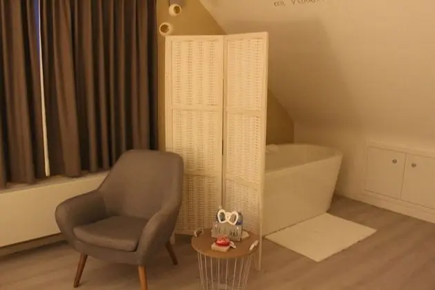 Deluxe Tek Büyük Yataklı Oda, Küvet