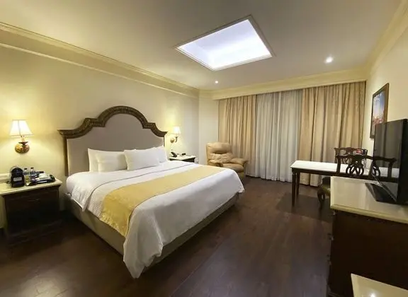 Deluxe Oda, 1 En Büyük (King) Boy Yatak (Expedia)